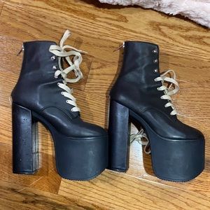 UNIF Salem boots size 7